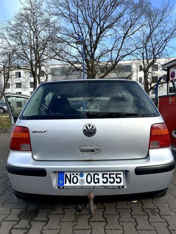 Silber Gebraucht 2001 VW Golf IV Kleinwagen | 1.400 € (Guter Preis) - Bild 1/4