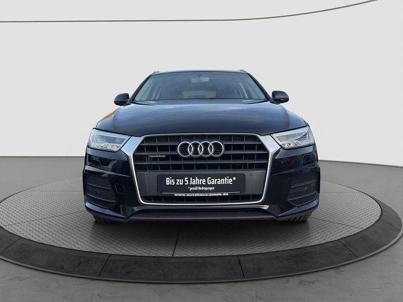 Gebraucht Audi Q3 Basis 150 PS (110 kW) 2016 Schwarz SUV