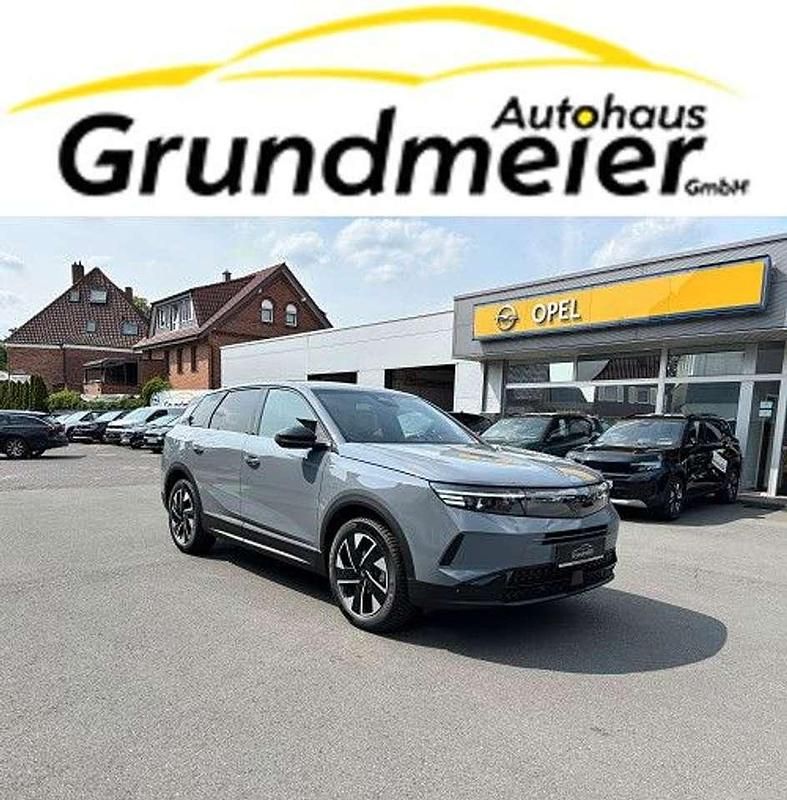 Grau Neu 2025 Opel Grandland X SUV | 35.999 € (Etwas zu teuer) - Bild 1/4