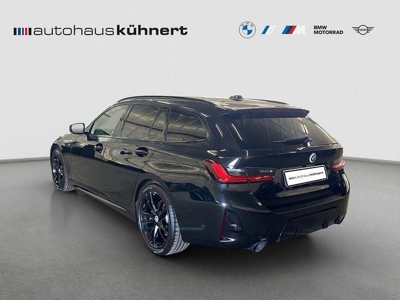 Gebraucht BMW 330 M Sport 286 PS (210 kW) 2023 Schwarz Kombi