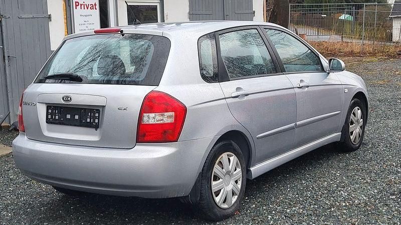 Gebraucht Kia Cerato EX 105 PS (77 kW) 2005 Silber Kombi