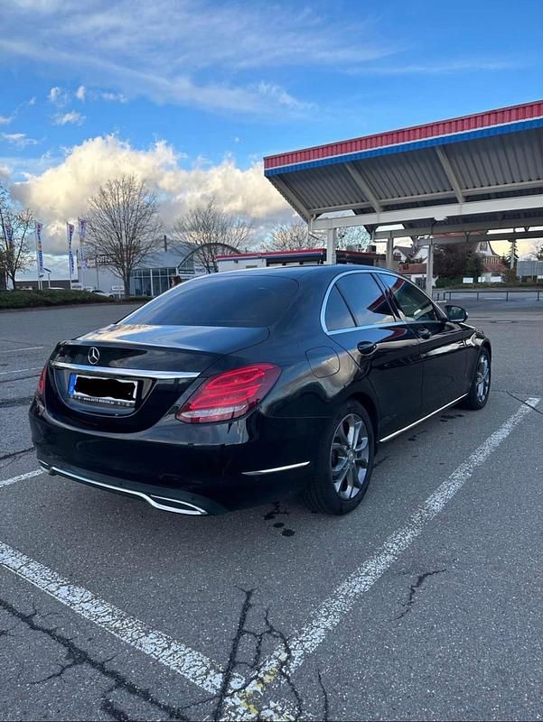 Gebraucht Mercedes C200 Exclusive 184 PS (135 kW) 2014 Schwarz Limousine