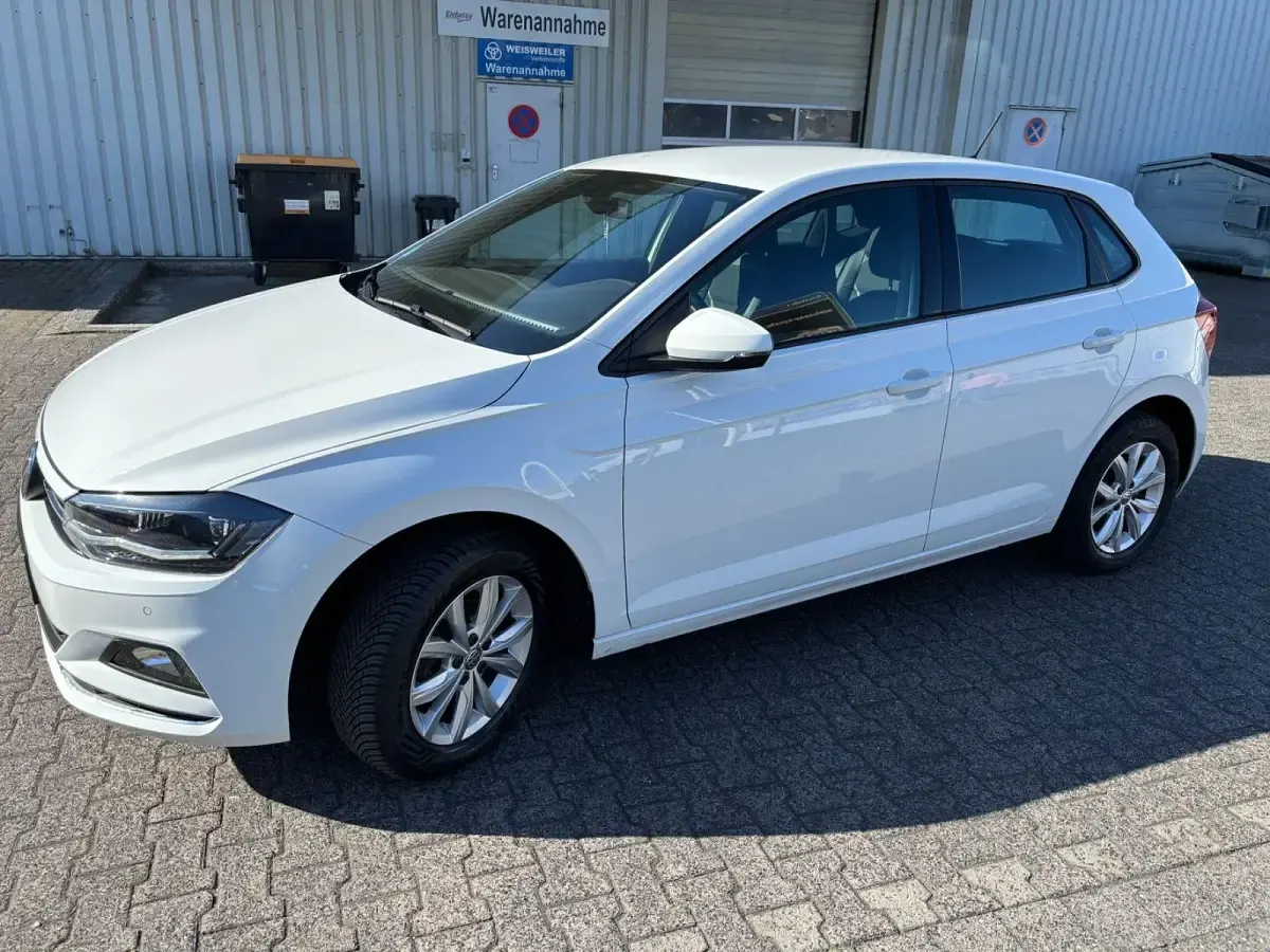 Gebraucht VW Polo Highline 90 PS (66 kW) 2020 Weiß Kleinwagen