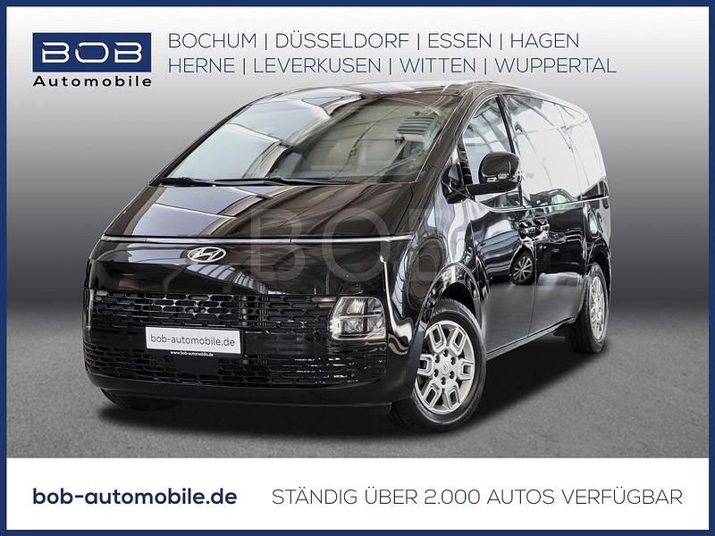 Schwarz Gebraucht 2024 Hyundai Staria Trend Van | 37.650 € (Superpreis) - Bild 1/3