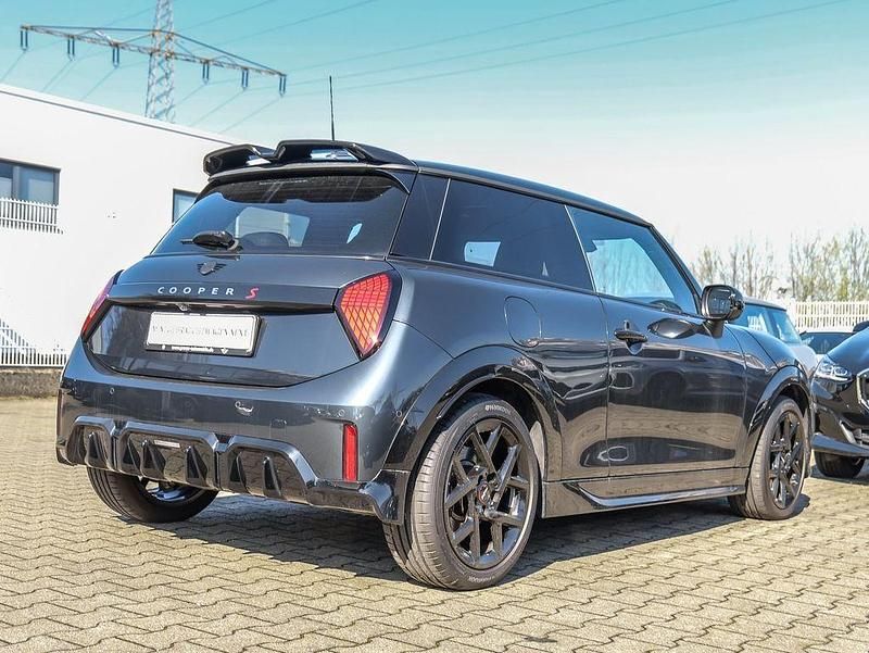 Gebraucht Mini John Cooper Works 204 PS (150 kW) 2024 Grau Kleinwagen