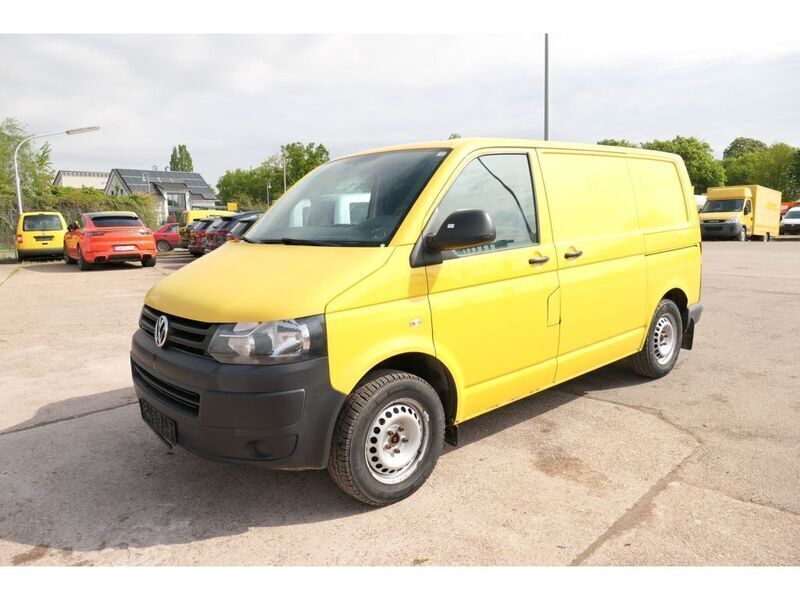Gebraucht VW T5 84 PS (61 kW) 2014 Ginstergelb r1032 Van