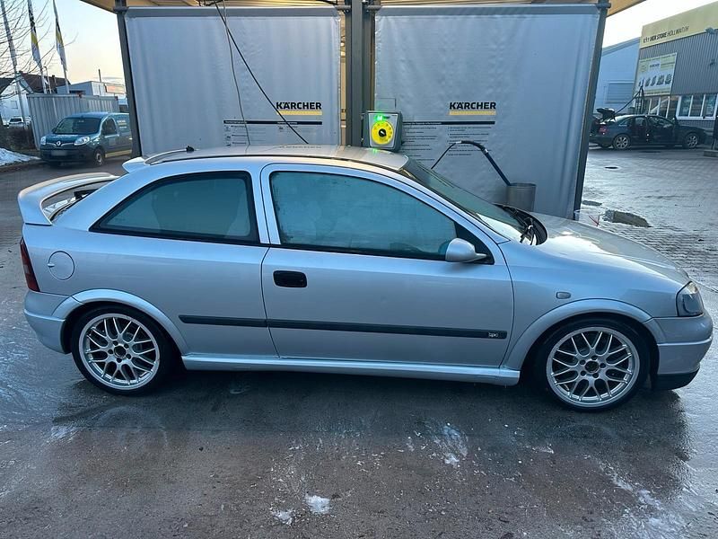 Gebraucht Opel Astra OPC 160 PS (117 kW) 2001 Silber