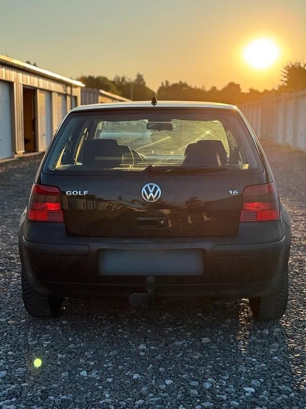 Gebraucht VW Golf IV 105 PS (77 kW) 2000 Schwarz Limousine