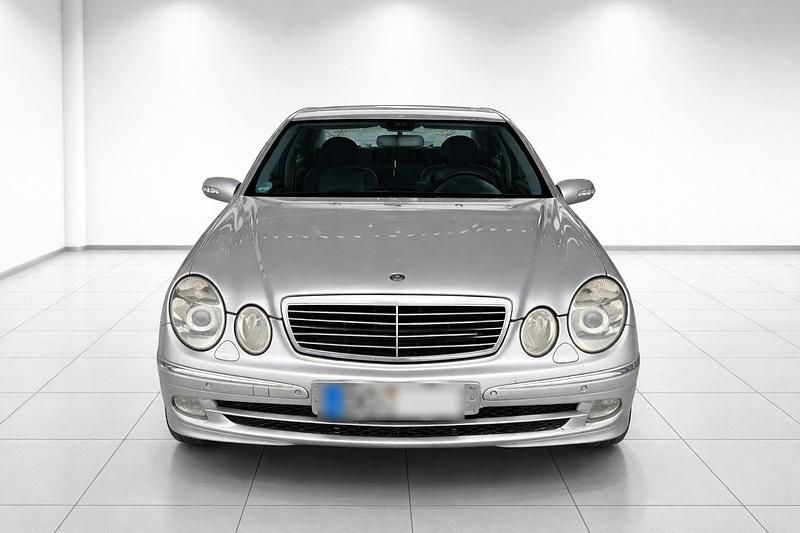 Gebraucht Mercedes E320 Avantgarde 224 PS (164 kW) 2003 Silber Limousine