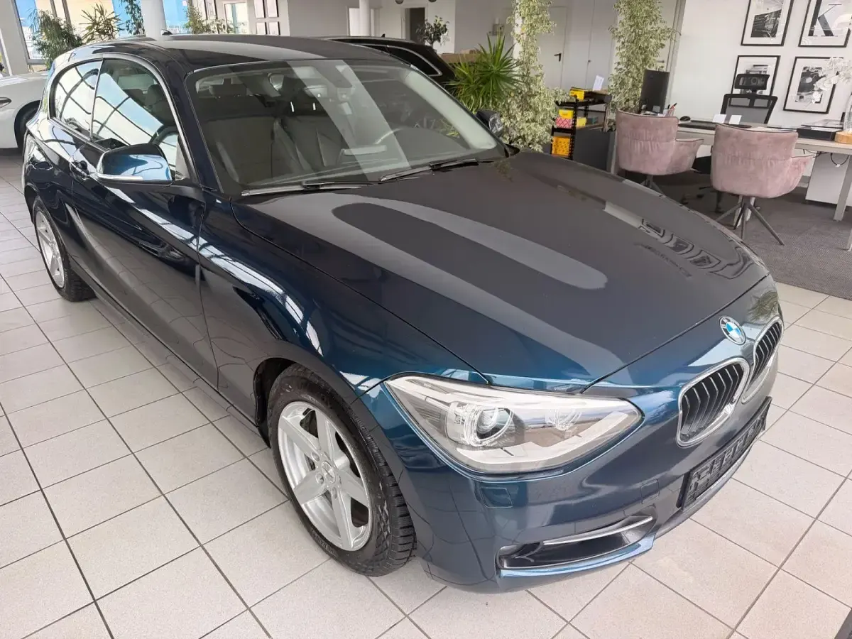 Gebraucht BMW 120 Sport Line 184 PS (135 kW) 2013 Blau Kleinwagen