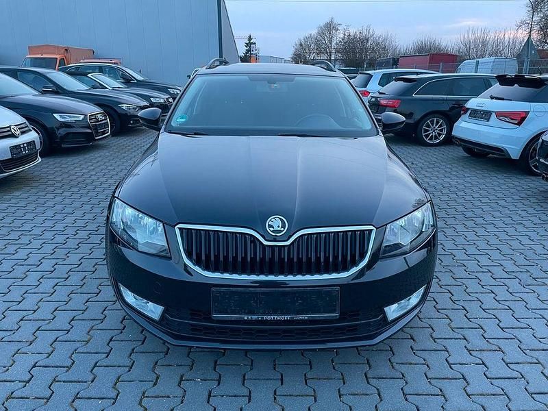 Gebraucht Skoda Octavia Ambition 150 PS (110 kW) 2014 Schwarz Kleinwagen
