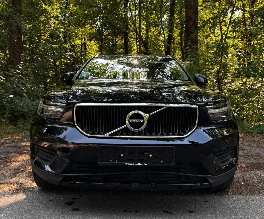 Gebraucht Volvo XC40 Momentum 190 PS (139 kW) 2019 Schwarz SUV