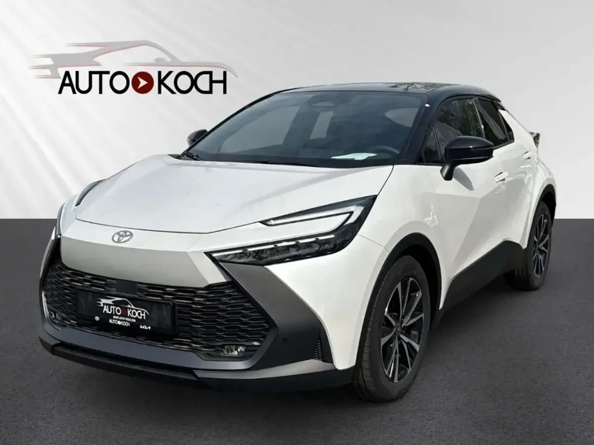 Neu Toyota C-HR 140 PS (102 kW) 2025 Platinum white pearl mc (089)/ SUV
