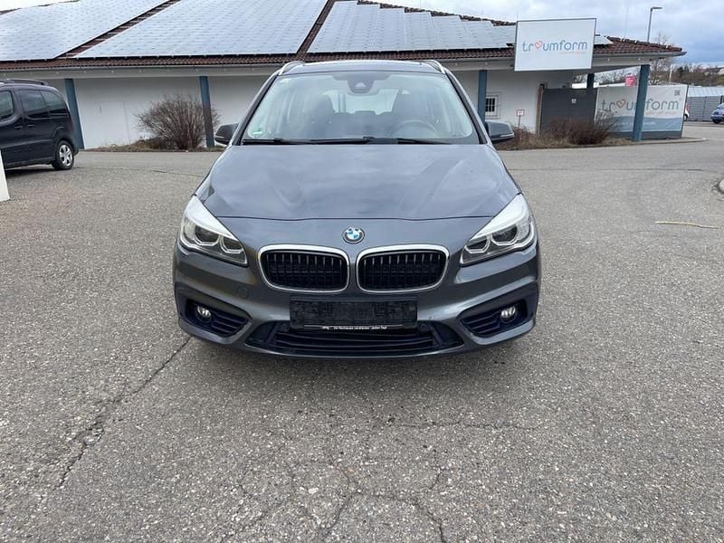 Gebraucht BMW 218 Sport Line 150 PS (110 kW) 2015 Grau Kombi
