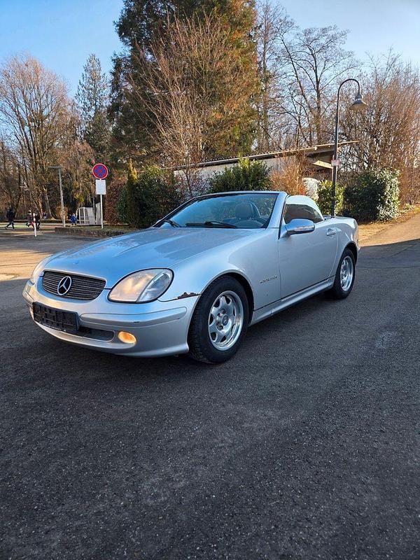 Silber Gebraucht 2001 Mercedes SLK200 Cabrio | 2.990 € (Superpreis) - Bild 1/4