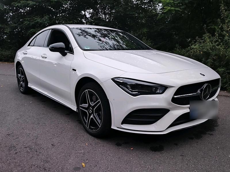 Gebraucht Mercedes CLA250e 160 PS (117 kW) 2021 Weiß Limousine