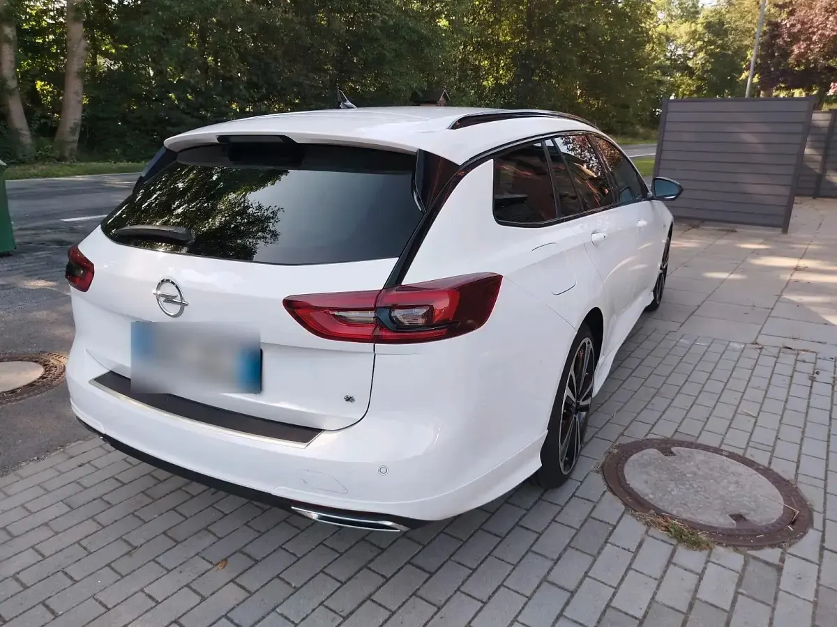 Gebraucht Opel Insignia GS Line 174 PS (127 kW) 2021 Weiß Kombi