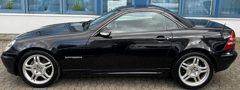 Gebraucht Mercedes SLK230 197 PS (144 kW) 2001 Schwarz Cabrio