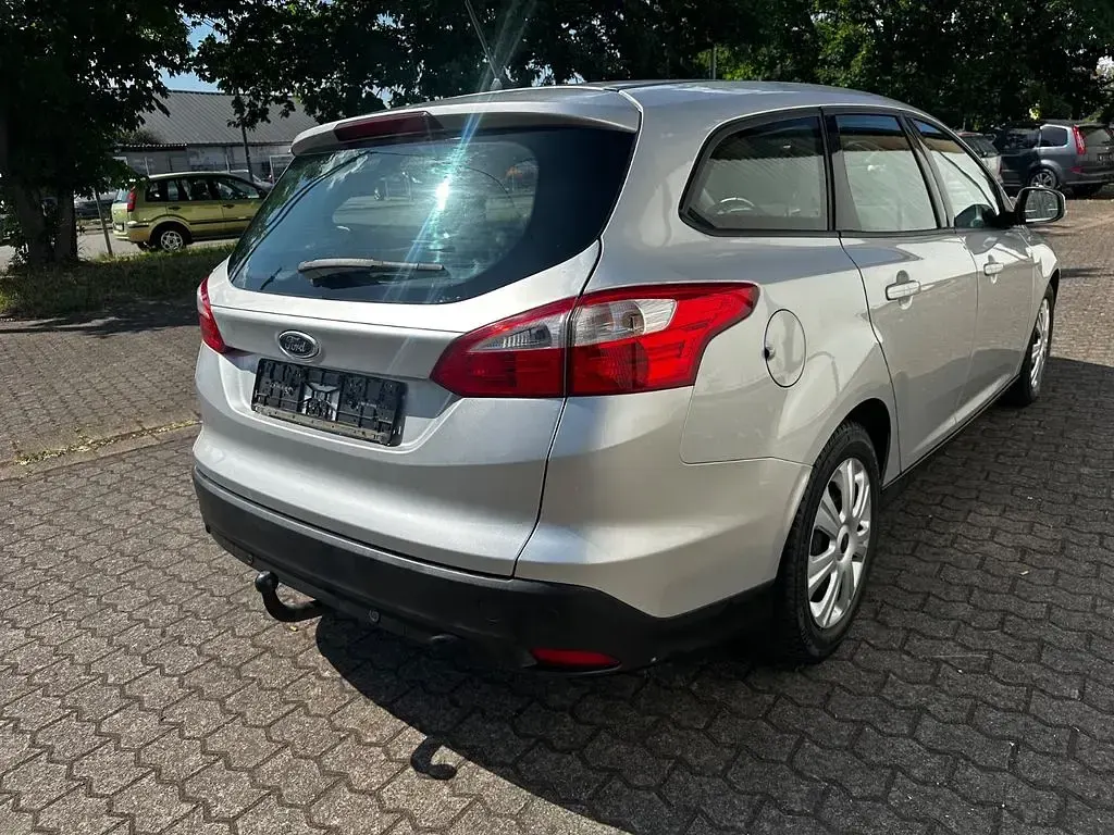 Gebraucht Ford Focus Business Edition 120 PS (88 kW) 2018 Silber Limousine