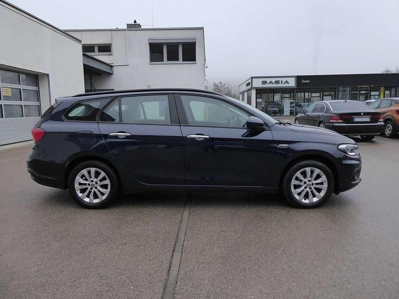 Gebraucht Fiat Tipo Lounge 120 PS (88 kW) 2017 Vr717/a Kombi