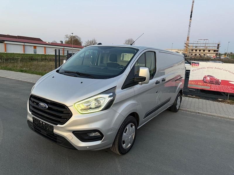 Gebraucht Ford Transit Custom 131 PS (96 kW) 2021 Silber Van / Kleinbus