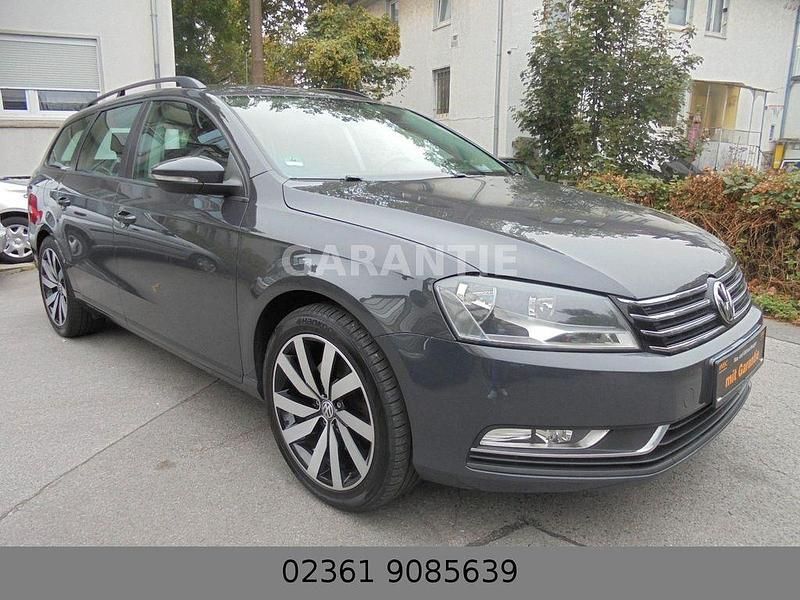 Grau Gebraucht 2014 VW Passat Trendline Kombi | 5.950 € (Guter Preis) - Bild 1/4