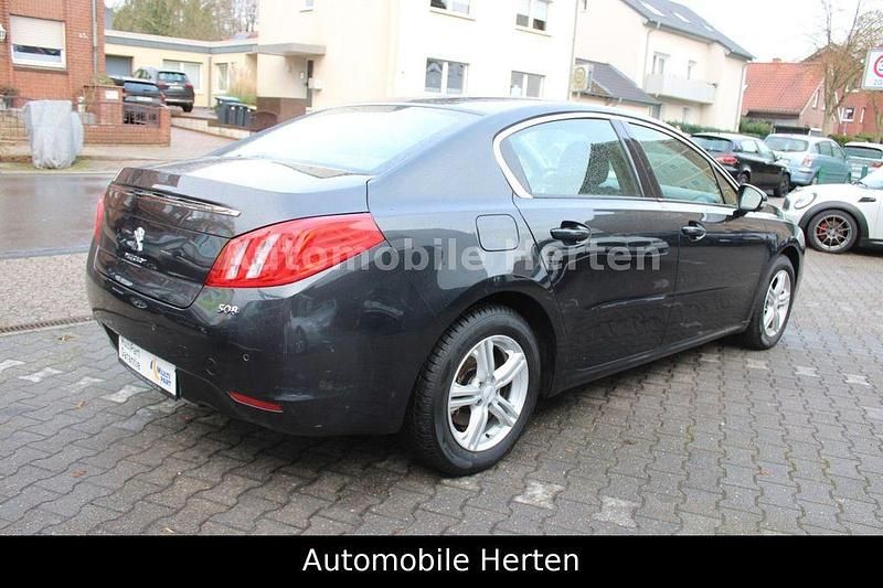 Gebraucht Peugeot 508 Active 156 PS (114 kW) 2011 Schwarz Limousine