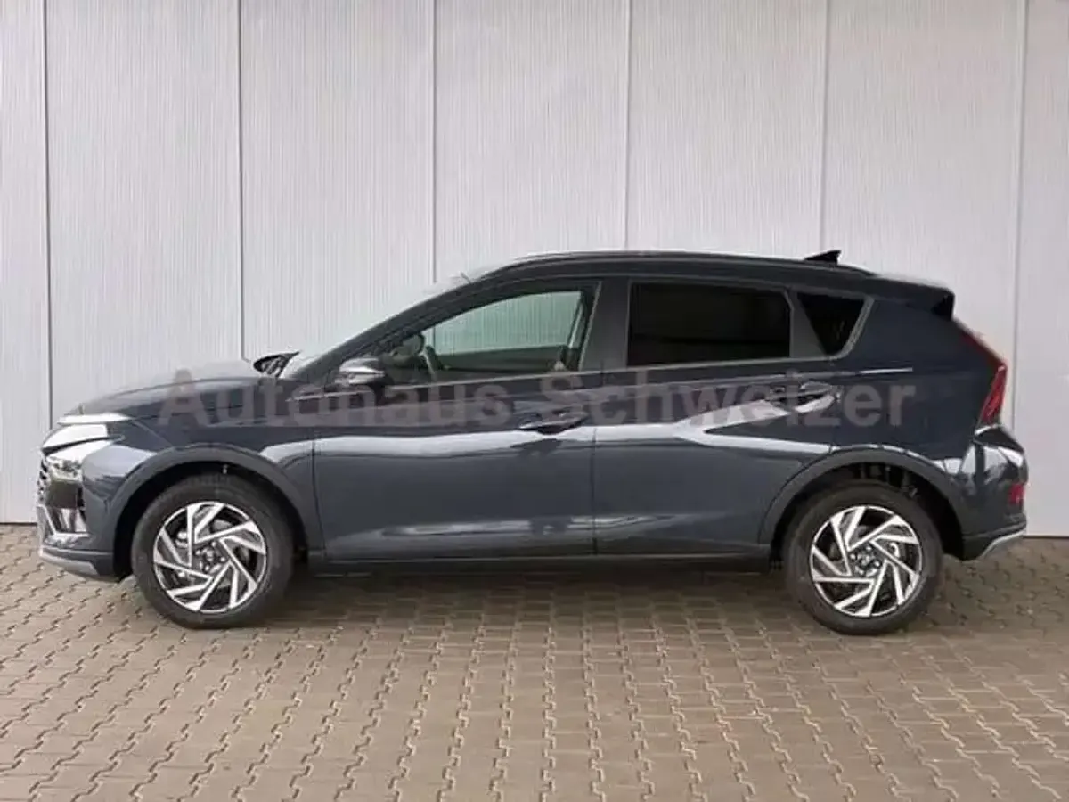 Neu Hyundai Bayon Premium 101 PS (74 kW) 2026 Aurora grey / met SUV