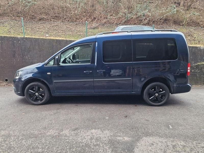 Gebraucht VW Caddy Maxi Comfortline 102 PS (75 kW) 2014 Blau Van / Kleinbus