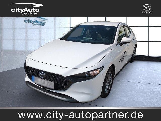 Arctic white (weiß) Gebraucht 2024 Mazda 3 Prime-Line Limousine | 23.990 € (Guter Preis) - Bild 1/4