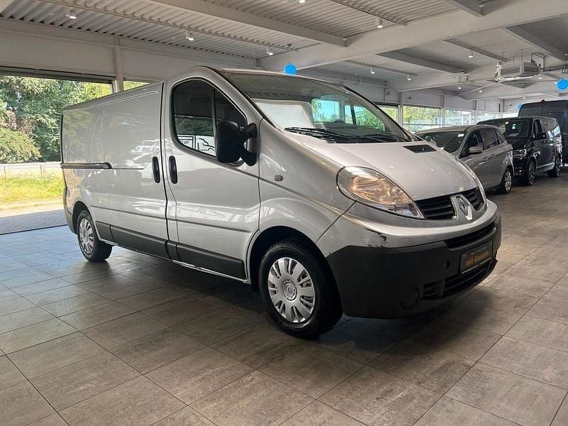 Silber Gebraucht 2008 Renault Trafic Van | 8.490 € (Superpreis) - Bild 1/4
