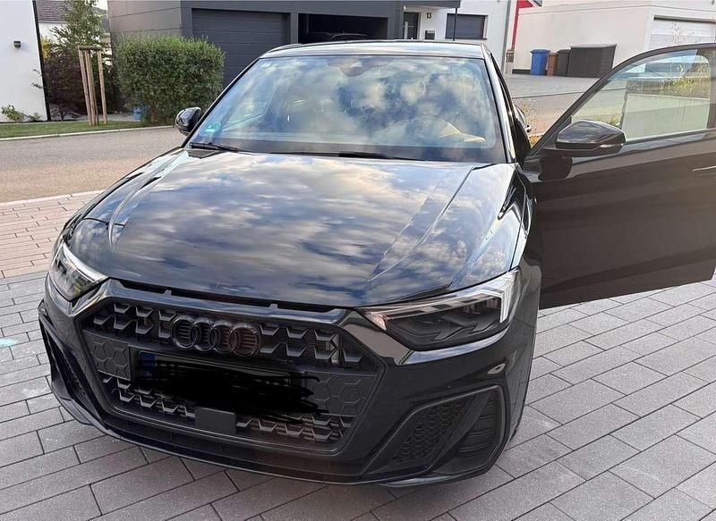 Gebraucht 2021 Audi A1 Sportback Kleinwagen | 26.900 € (Teuer) - Bild 1/4