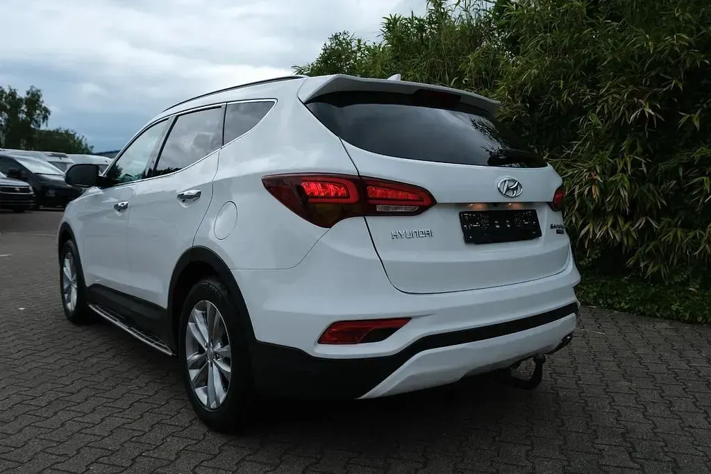 Gebraucht Hyundai Santa Fe 200 PS (147 kW) 2017 Pure white / sol SUV