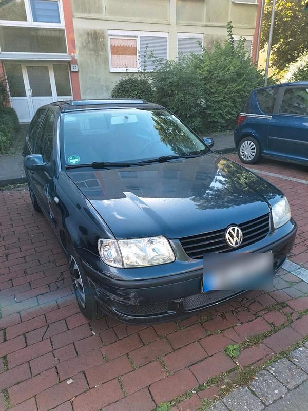 Grau Gebraucht 2000 VW Polo Kleinwagen | 550 € (Superpreis) - Bild 1/4