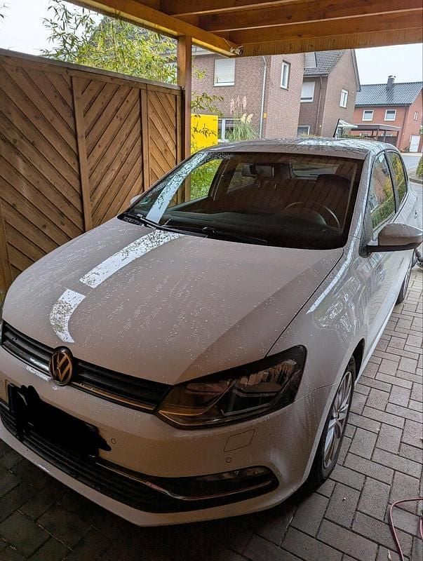 Weiß Gebraucht 2016 VW Polo Kleinwagen | 9.100 € (Superpreis) - Bild 1/4
