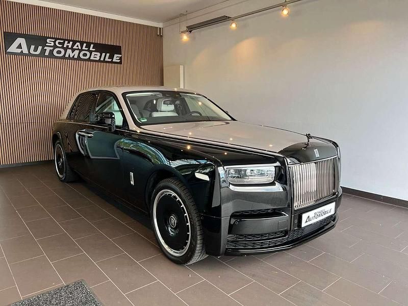 Gebraucht Rolls Royce Phantom 571 PS (419 kW) 2024 Schwarz Limousine