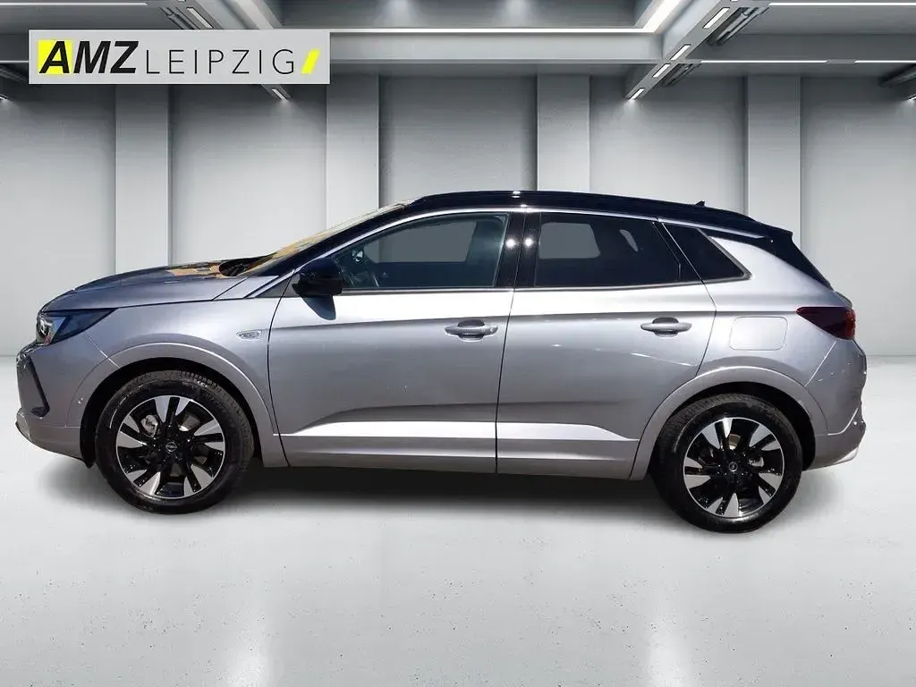 Gebraucht Opel Grandland X Elegance 224 PS (164 kW) 2023 Quarz silber SUV