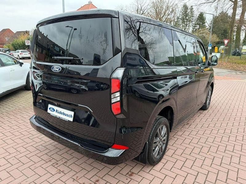 Neu Ford Tourneo Titanium 170 PS (125 kW) 2026 Schwarz Van / Kleinbus