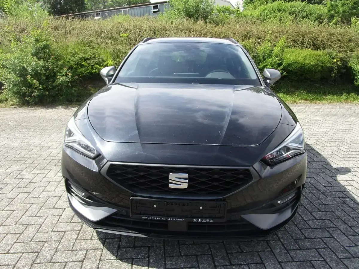 Gebraucht Seat Leon FR 150 PS (110 kW) 2022 Mitternachtsschwarz Kombi