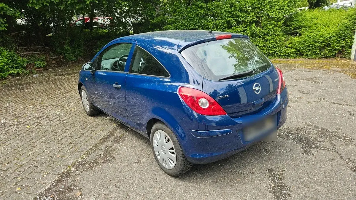 Gebraucht Opel Corsa 69 PS (50 kW) 2011 Blau Kleinwagen