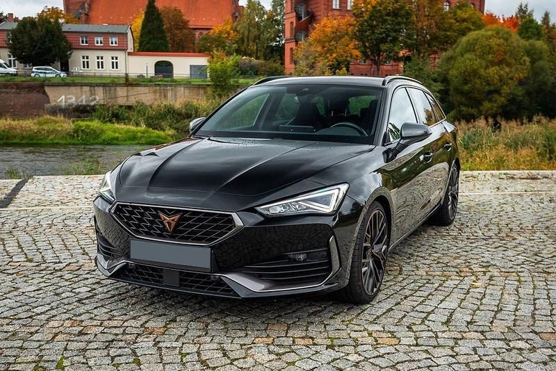 Gebraucht Cupra Leon VZ 300 PS (220 kW) 2024 Schwarz Limousine