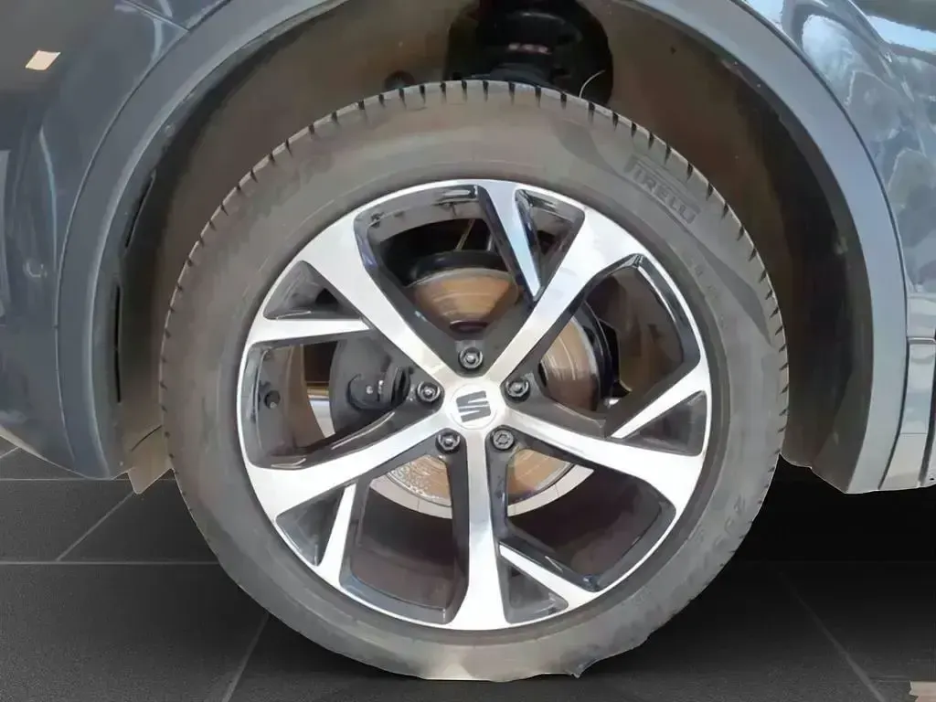 Gebraucht Seat Tarraco Beats 150 PS (110 kW) 2022 Urano grau SUV
