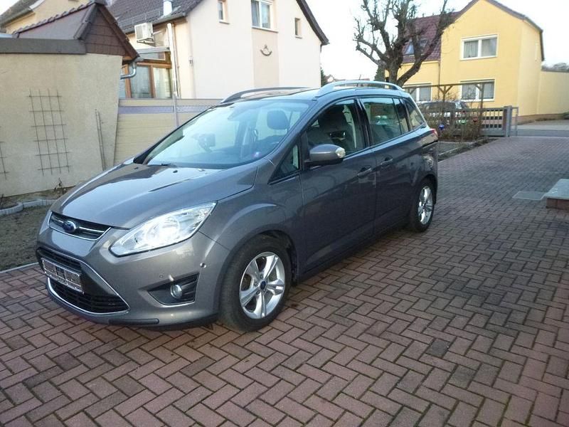Gebraucht Ford Grand C-Max Champions Edition 140 PS (102 kW) 2013 Grau Van / Kleinbus