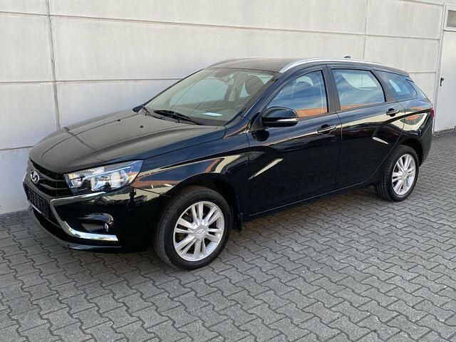Gebraucht Lada Vesta 106 PS (77 kW) 2020 Schwarz 676 schwarze perle (metallic) Kombi