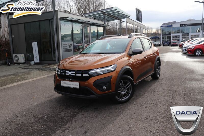 Orange Gebraucht 2023 Dacia Sandero Expression Kleinwagen | 15.490 € (Fairer Preis) - Bild 1/4