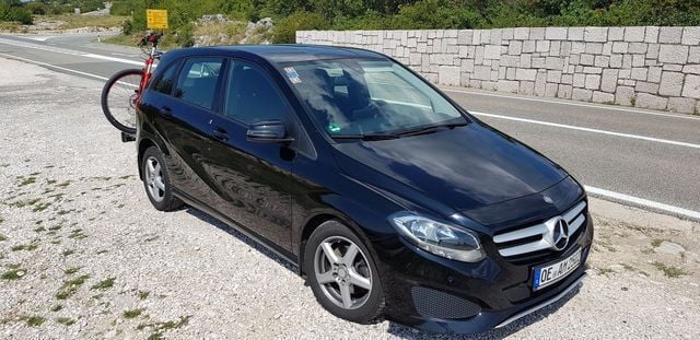 Gebraucht Mercedes B200 177 PS (130 kW) 2015 Schwarz metallic Van / Kleinbus