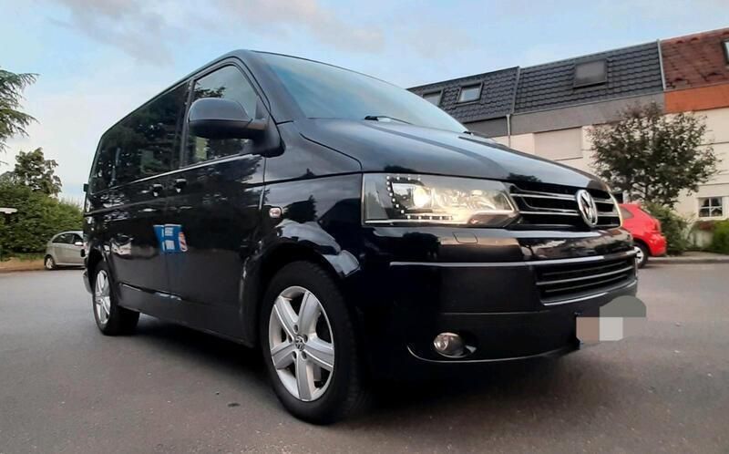 Schwarz Gebraucht 2014 VW T5 Van | 14.500 € - Bild 1/4