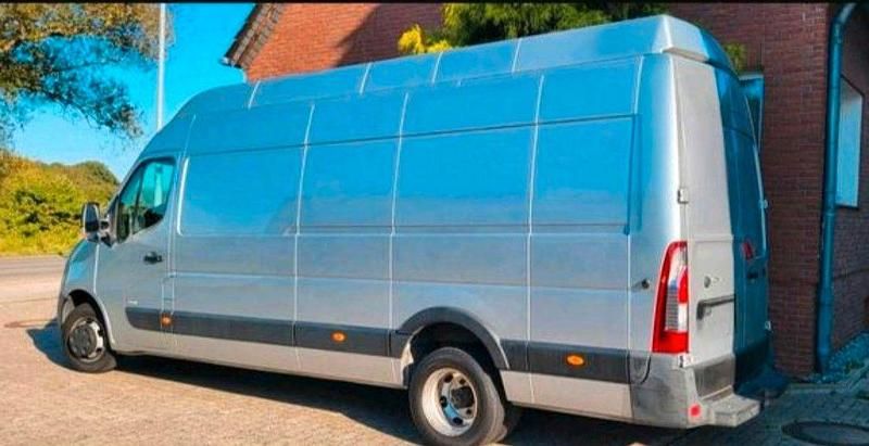 Gebraucht Opel Movano 150 PS (110 kW) 2013 Silber Van / Kleinbus