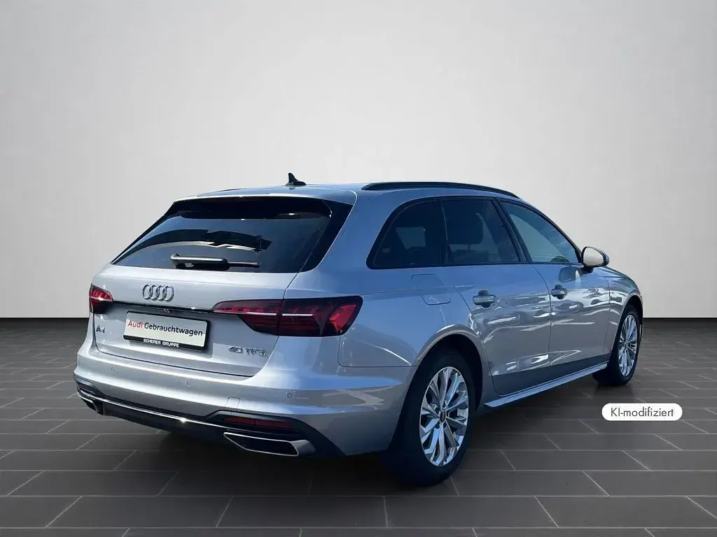 Gebraucht Audi A4 Advanced Plus 204 PS (150 kW) 2021 Florettsilber metallic Kombi