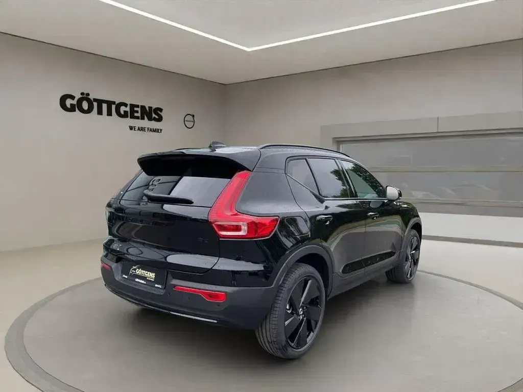 Ny Volvo XC40 Plus 163 HK (119 kW) 2026 Sort SUV